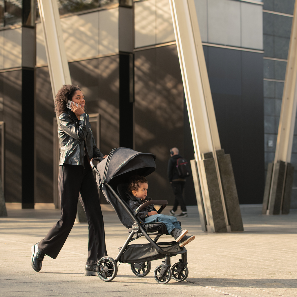 nuna TRVL lx Caviar