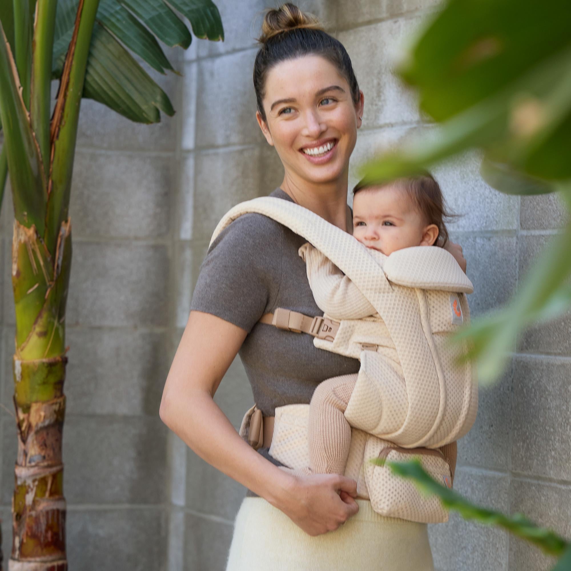 ERGObaby Omni Deluxe Mesh