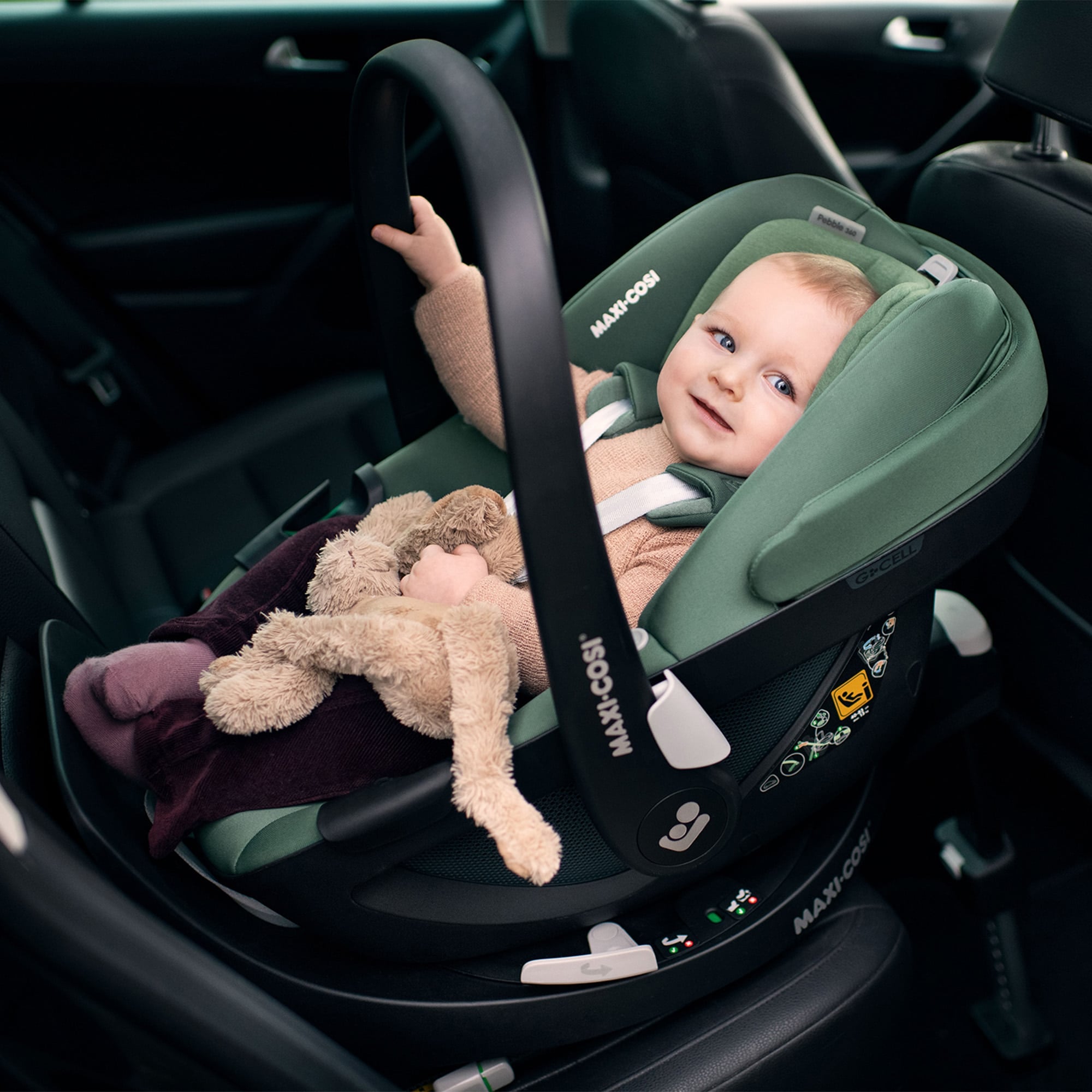 MAXI-COSI Set Pebble 360 i-Size Essential