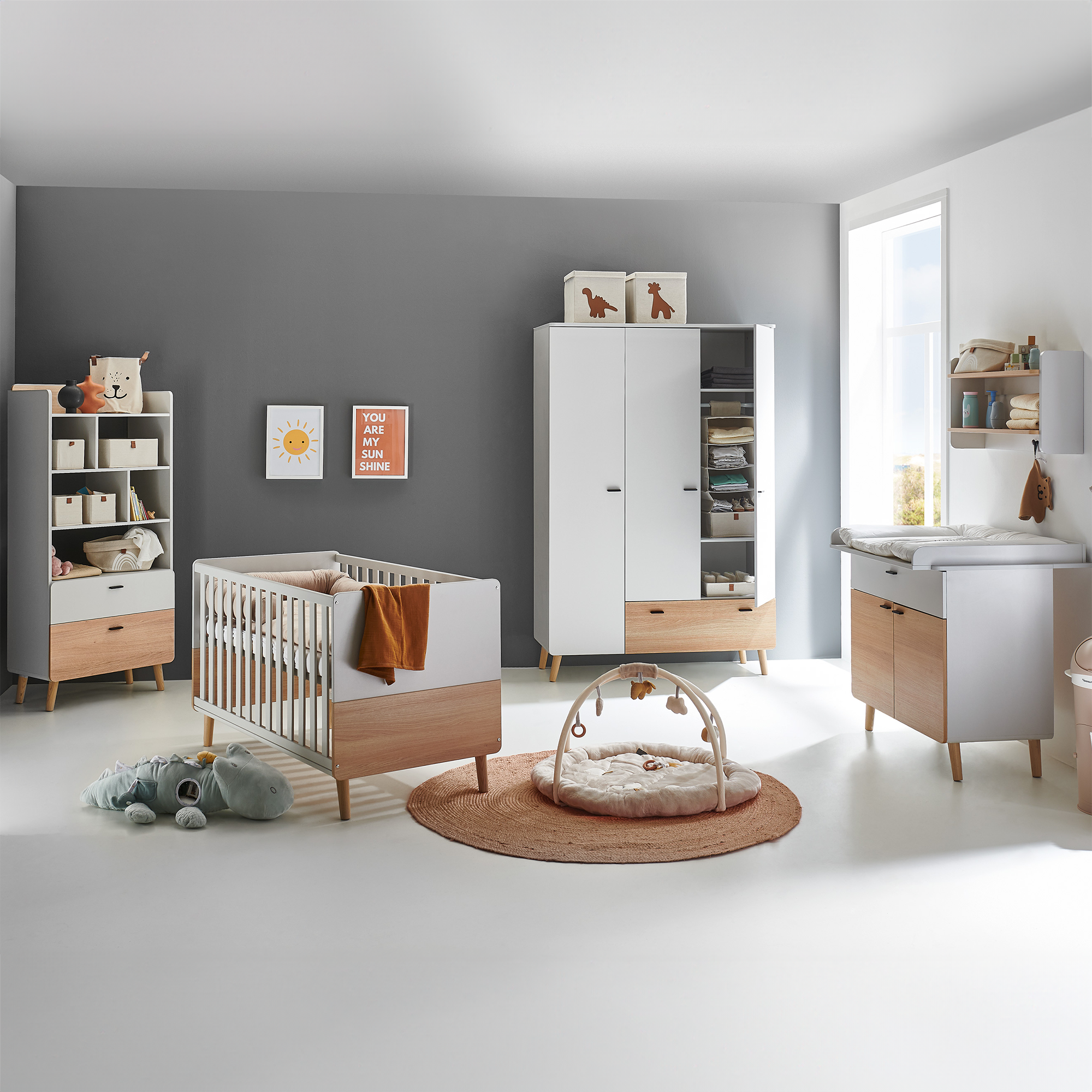 Arthur Berndt 3-teiliges Babyzimmer Lovis mit Kommodenfüßen 88 cm für die schmale Wickelkommode