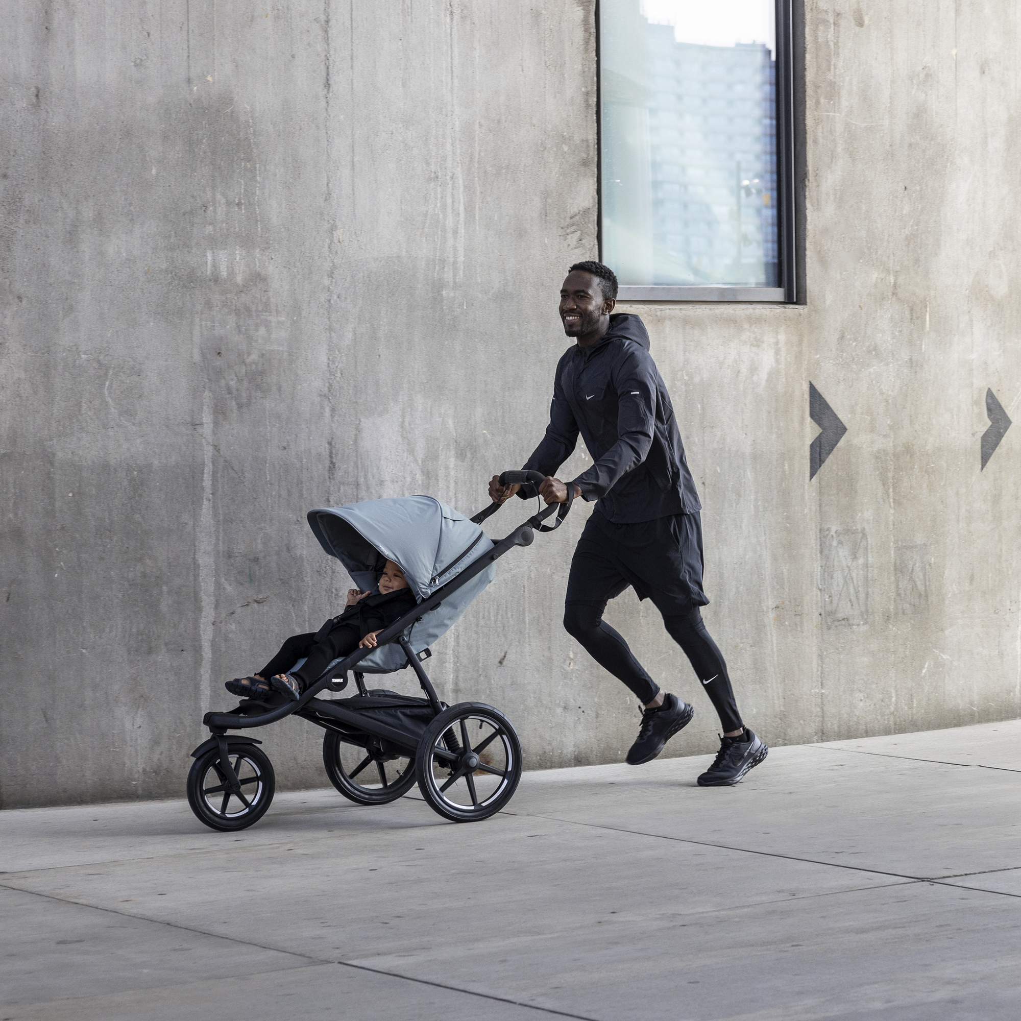 THULE Urban Glide 3 Set Mid Blue mit Babyschale Maple